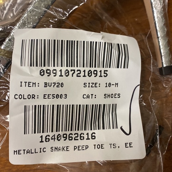 J Crew Collection Rylie T-strap heels in snake-embossed Italian leather BV720 - Picture 6 of 6